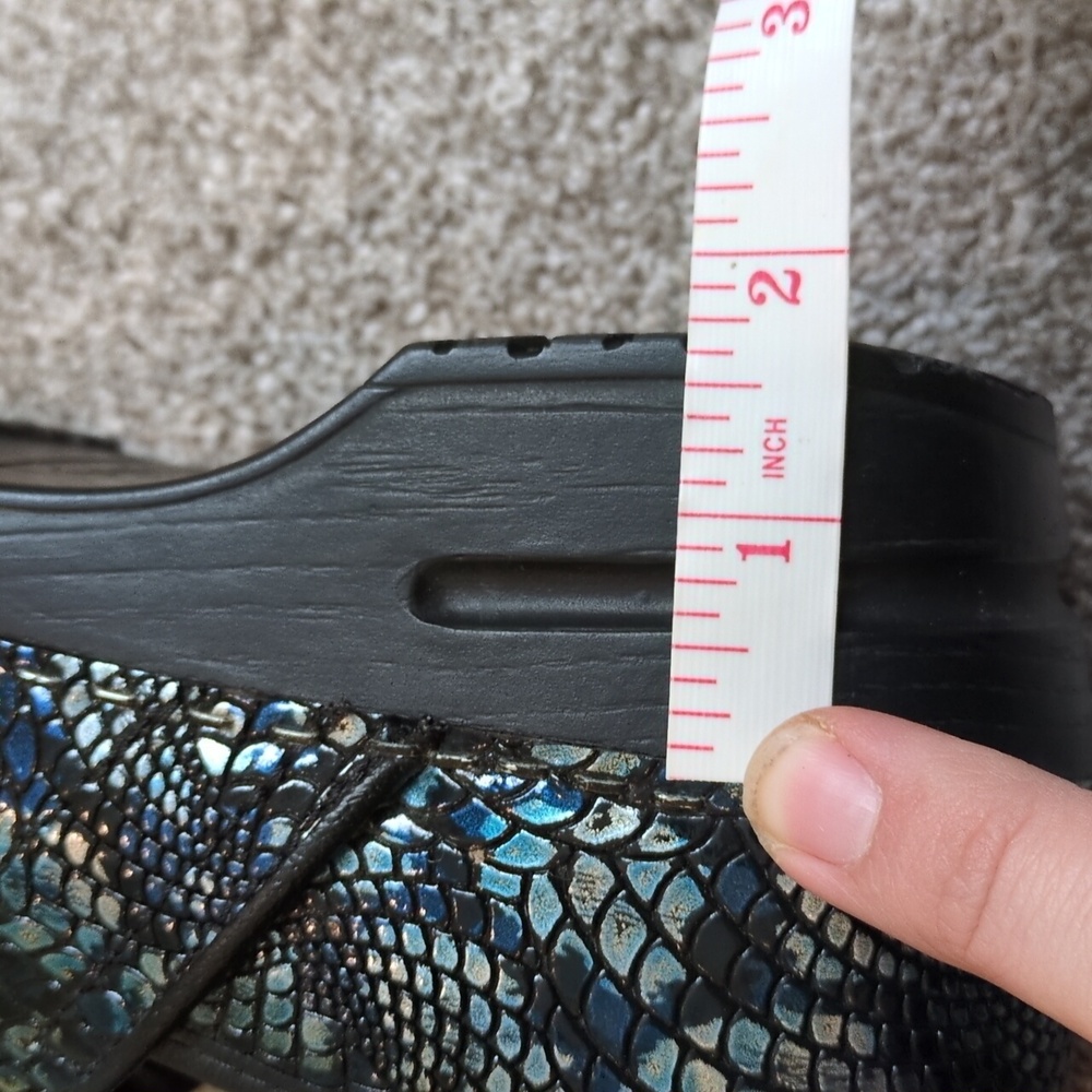 Women's Sanita clogs shoes size 38  Blue and Black Metallic🌠GREAT SHAPE!!! 🌠 - Picture 9 of 9